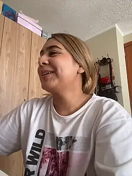 Chat XXX en directo de Miabonnett_