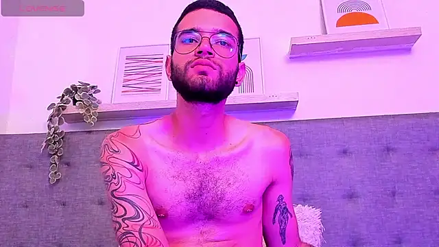 Živý XXX chat elliot_flame