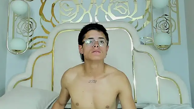 XXX chat uživo modela midnightlust_vc