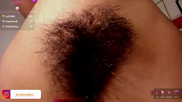 Chat XXX en directo de brianahill_