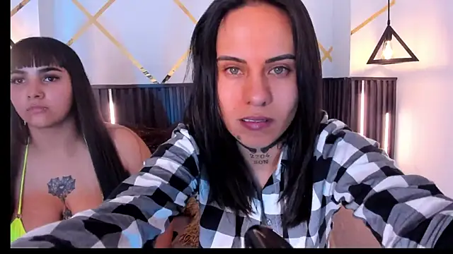 Czat XXX na żywo – Bella_Raven
