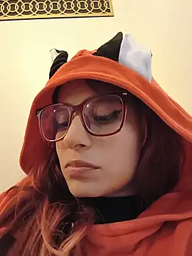دردشة RedMeloddy الجنسية المباشرة