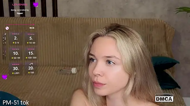 Holl1Would live XXX chat