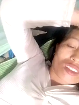 Gummiesu's Live XXX Chat