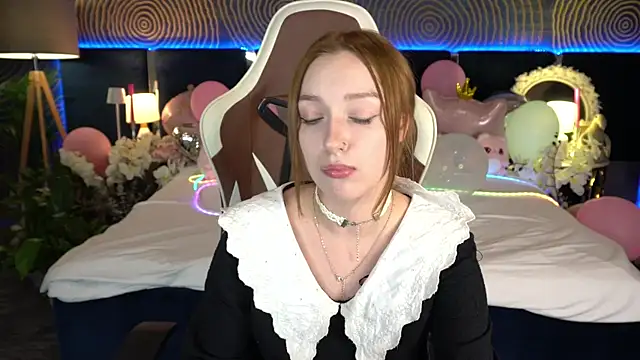 แชท XXX สดของ LizzaMoonn