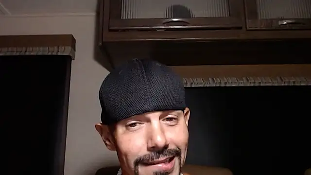 Chat +18 de ThickD2C ao vivo