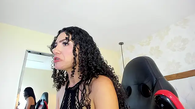 IRISCLARK1's Live XXX Chat