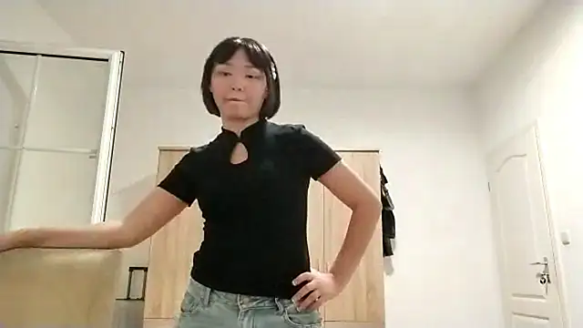 KoramcのライブXXXチャット