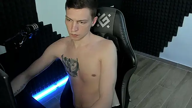 Živý XXX chat More_than_friend