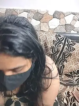 Yourshyriya – Kamerová šou