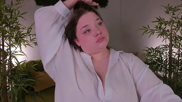 Kathy_1una Adlı Modelin Canlı XXX Sohbeti