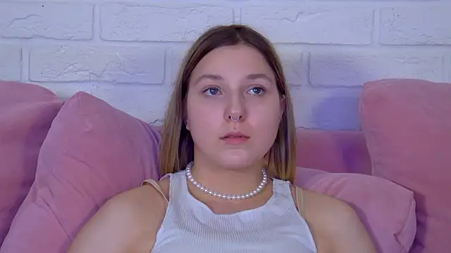 TinnaBurton Live XXX-chat