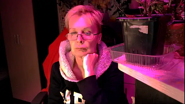 HelgaHimmell's Live XXX Chat