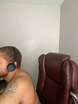 Fathero1time Chat XXX in diretta