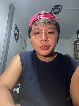 urasianrey Adlı Modelin Canlı XXX Sohbeti