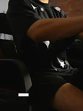 AlphaMasterXxx – Naživo XXX chat
