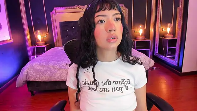 LiaLovet's Live XXX Chat