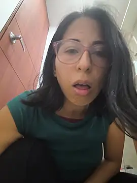 MirandaSingleのライブXXXチャット