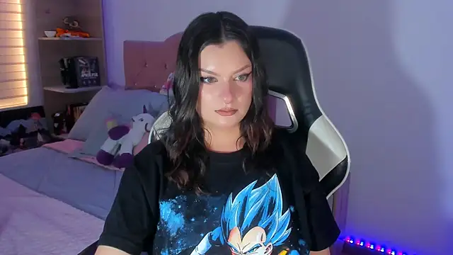Chat +18 de OphelianaRose33 ao vivo