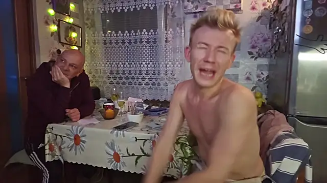 Chat XXX Live Vuitton