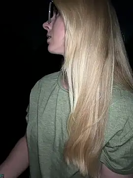 צ'אט XXX בשידור חי של LinaLeana