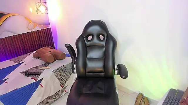 Онлайн чат XXX ReneePaz