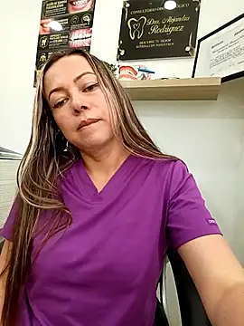 Show Webcam de _Dentist-Madisson_04