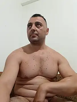 Mirkoxxx@xh Chat XXX live