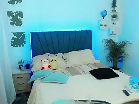 ZoeSchmmit's Live XXX Chat