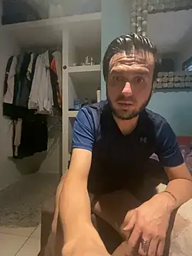 Alexitho25 Adlı Modelin Canlı XXX Sohbeti