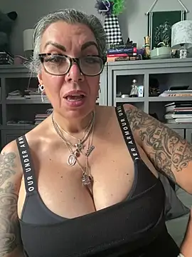Chatroom XXX en direct de dieseldame1313