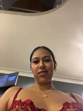 MiilaBlake Adlı Modelin Canlı XXX Sohbeti
