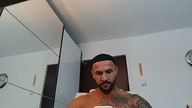 Živý XXX chat Magnificmuscles89