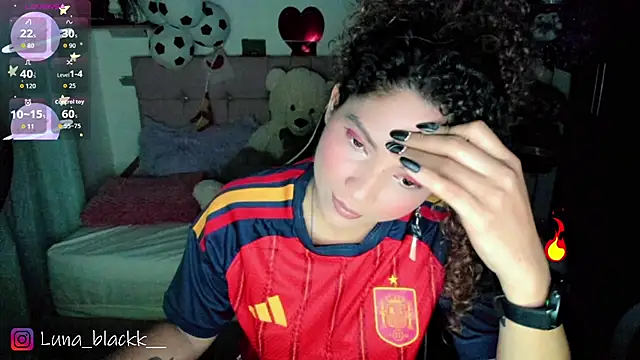 Luna_blackk Chat XXX live