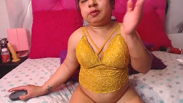 SARAWILLS Chat XXX live