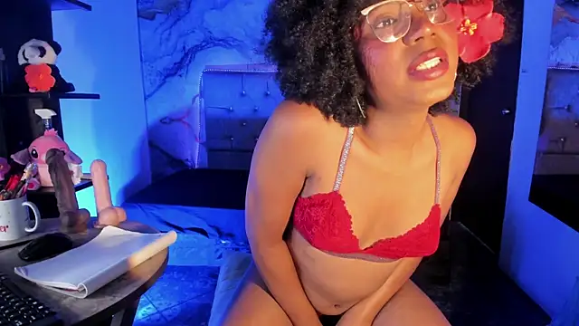CataleyaMoon_ XXX чат на живо