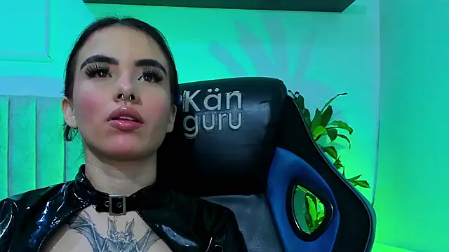XXX chat uživo modela isabella_hv