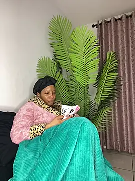 RainBougie's Live XXX Chat