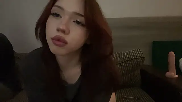 moonlure Adlı Modelin Canlı XXX Sohbeti
