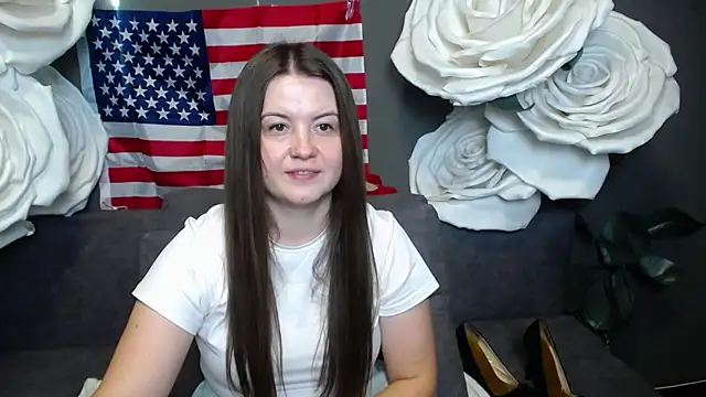 Онлайн чат XXX MavkaCute
