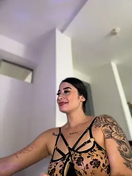 Libia_James 即時 XXX 聊天