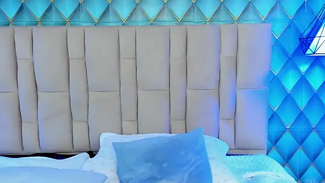 Živý XXX chat Sofia-Ethan
