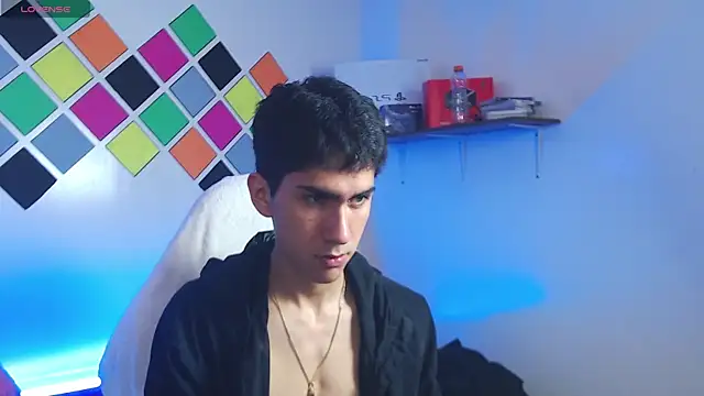 XXX chat uživo modela adan_tower