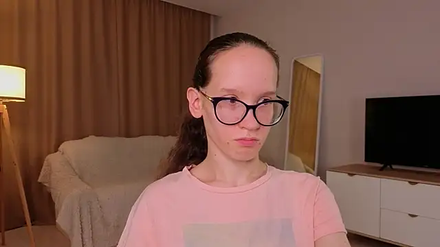 BettyBrowni élő XXX-chatje