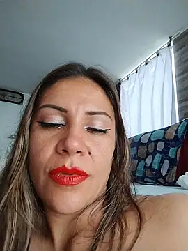 KittyHoleshot87 Live XXX Chat