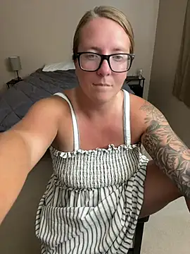 _ElizabethLove_ 现场XXX聊天