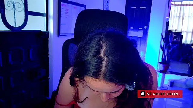 Scarletleon77: απευθείας συνομιλία ΧΧΧ