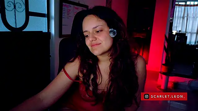 Scarletleon77: απευθείας συνομιλία ΧΧΧ