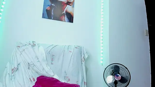 sindy_castro Adlı Modelin Canlı XXX Sohbeti
