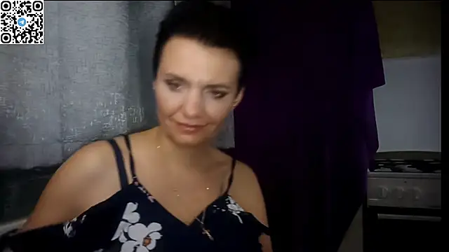 HotMamaQueen234 Chat XXX live